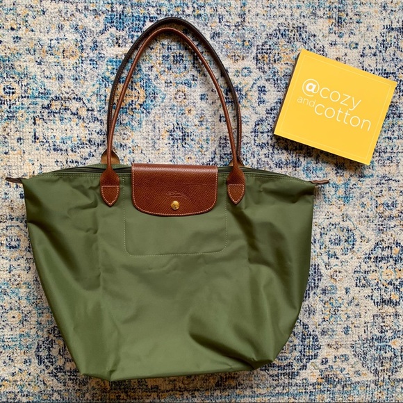 Longchamp Handbags - Authentic Longchamp Le Pliage Tote Bag